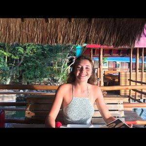 Meet your Posher, Madeleine